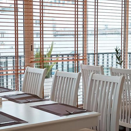 Alba Hotel Hué Eksteriør billede